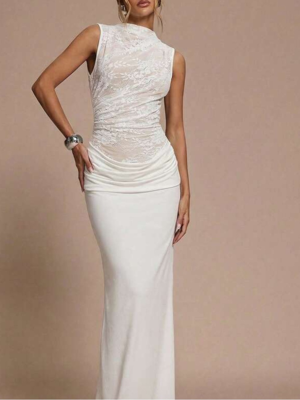 Elegant Ivory Lace Bodice Maxi Dress